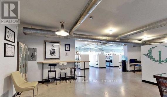 200 - 1269 Dundas Street W Property Photo 3