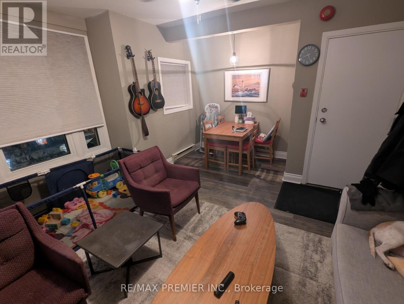 2 - 196 Carlton Street Property Photo 2