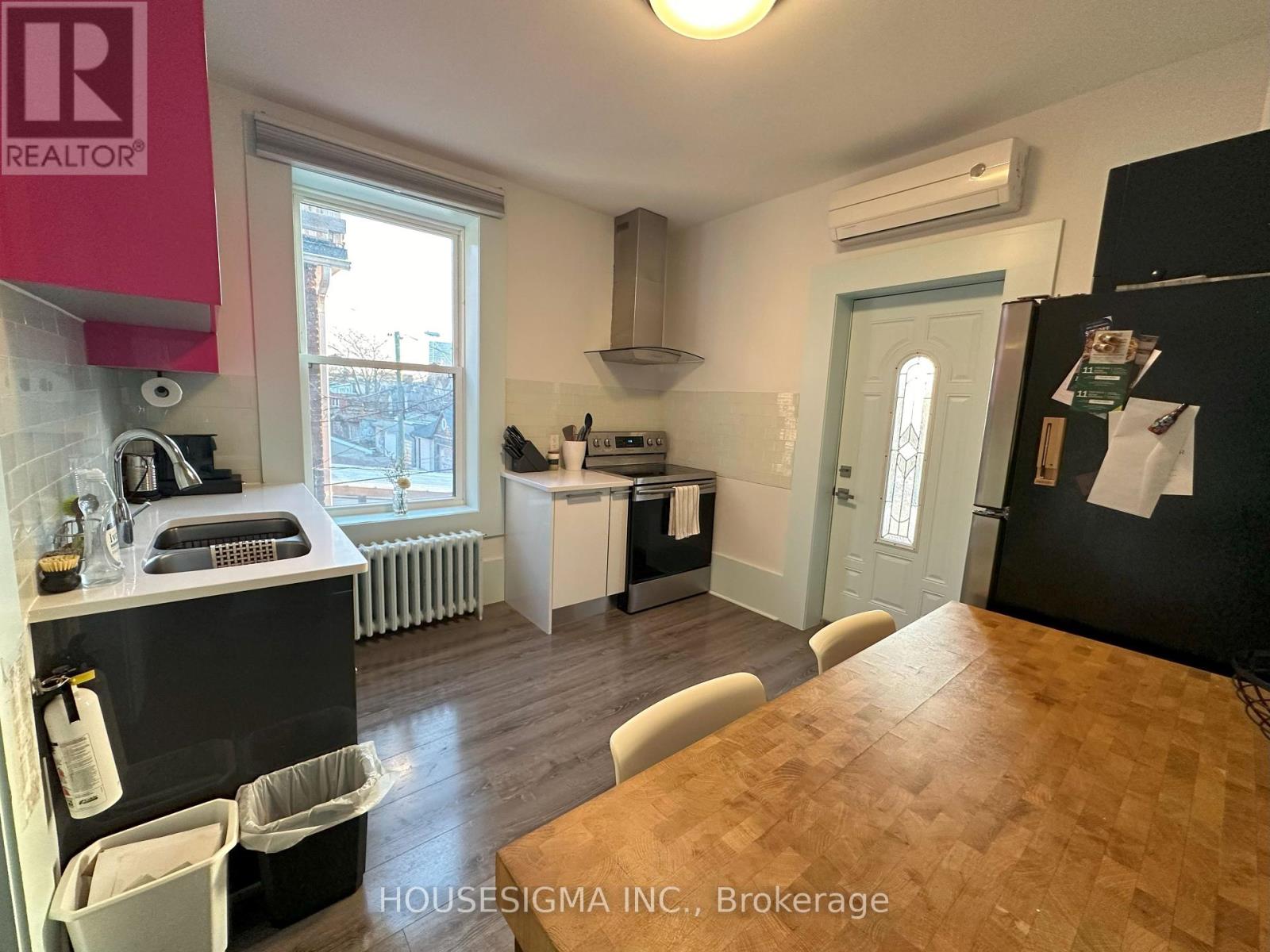 2 - 48 Euclid Avenue W Property Photo 15