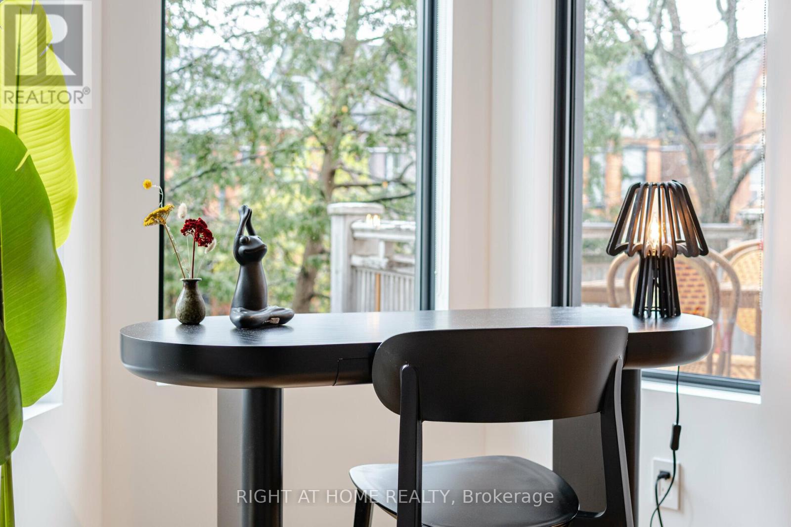 259 Lisgar Street Property Photo 9