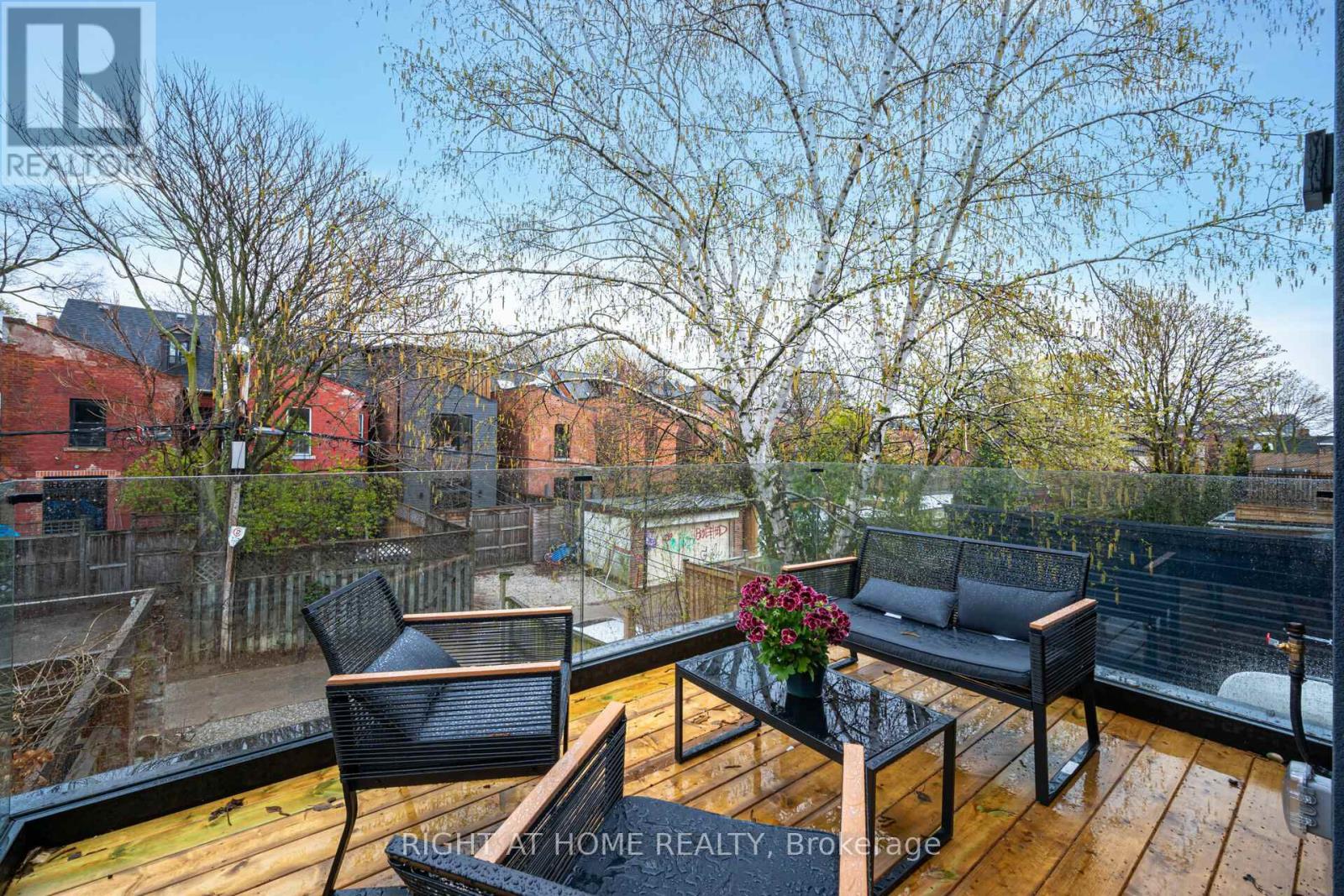 259 Lisgar Street Property Photo 12
