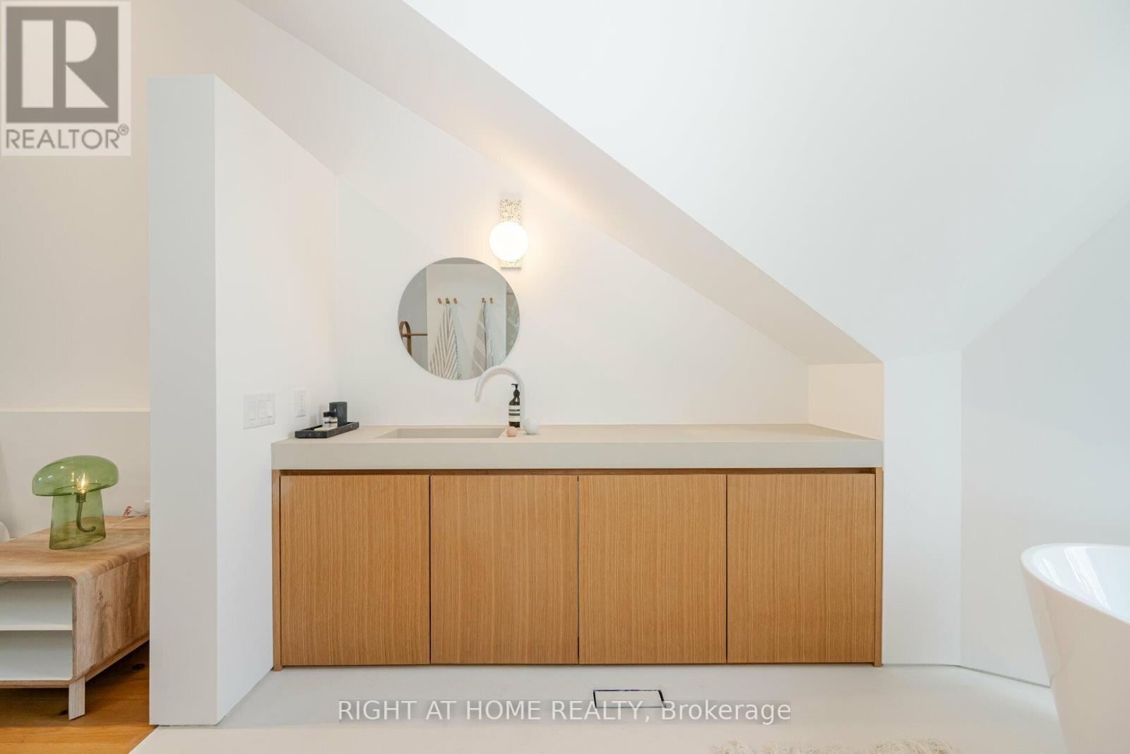 259 Lisgar Street Property Photo 23