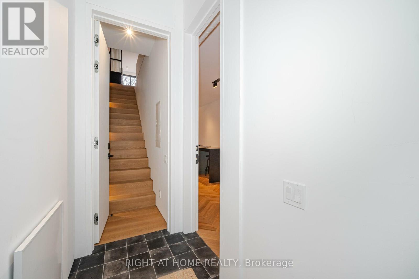 259 Lisgar Street Property Photo 24