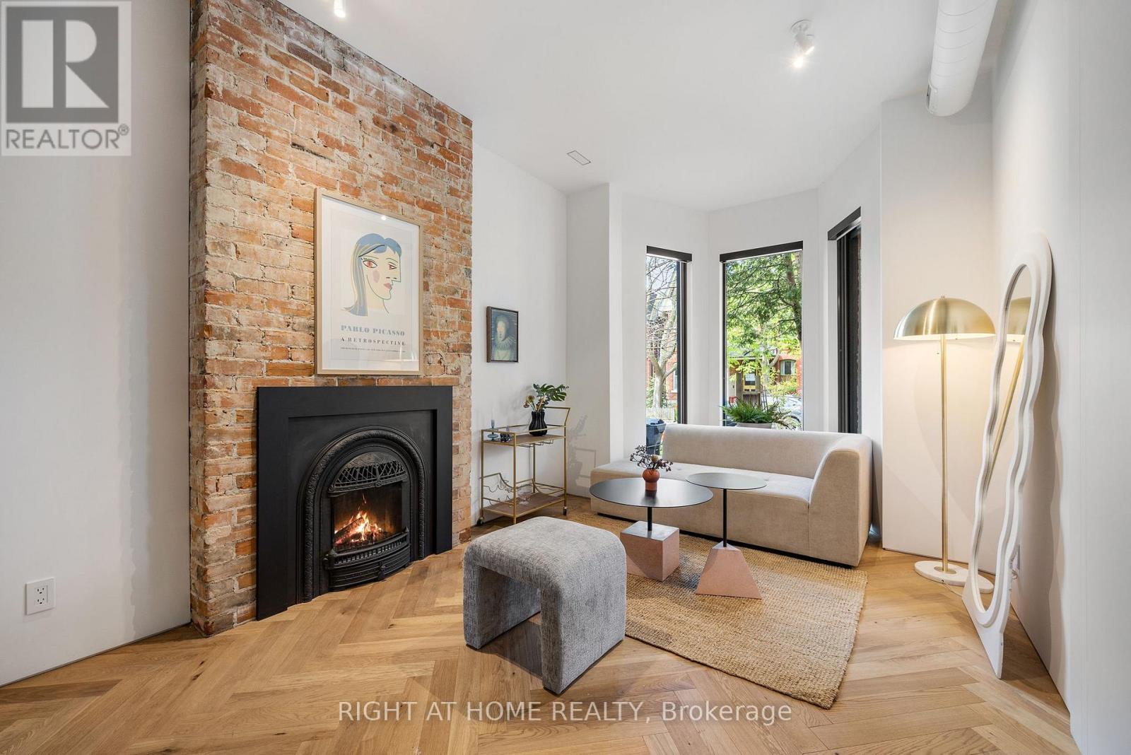 259 Lisgar Street Property Photo 26
