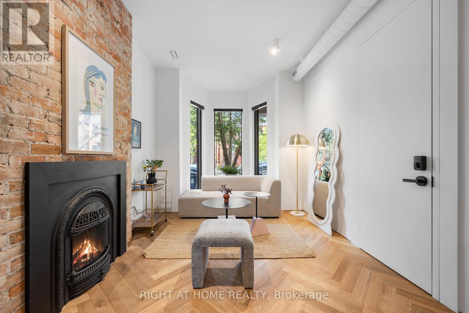 259 Lisgar Street Property Photo 29