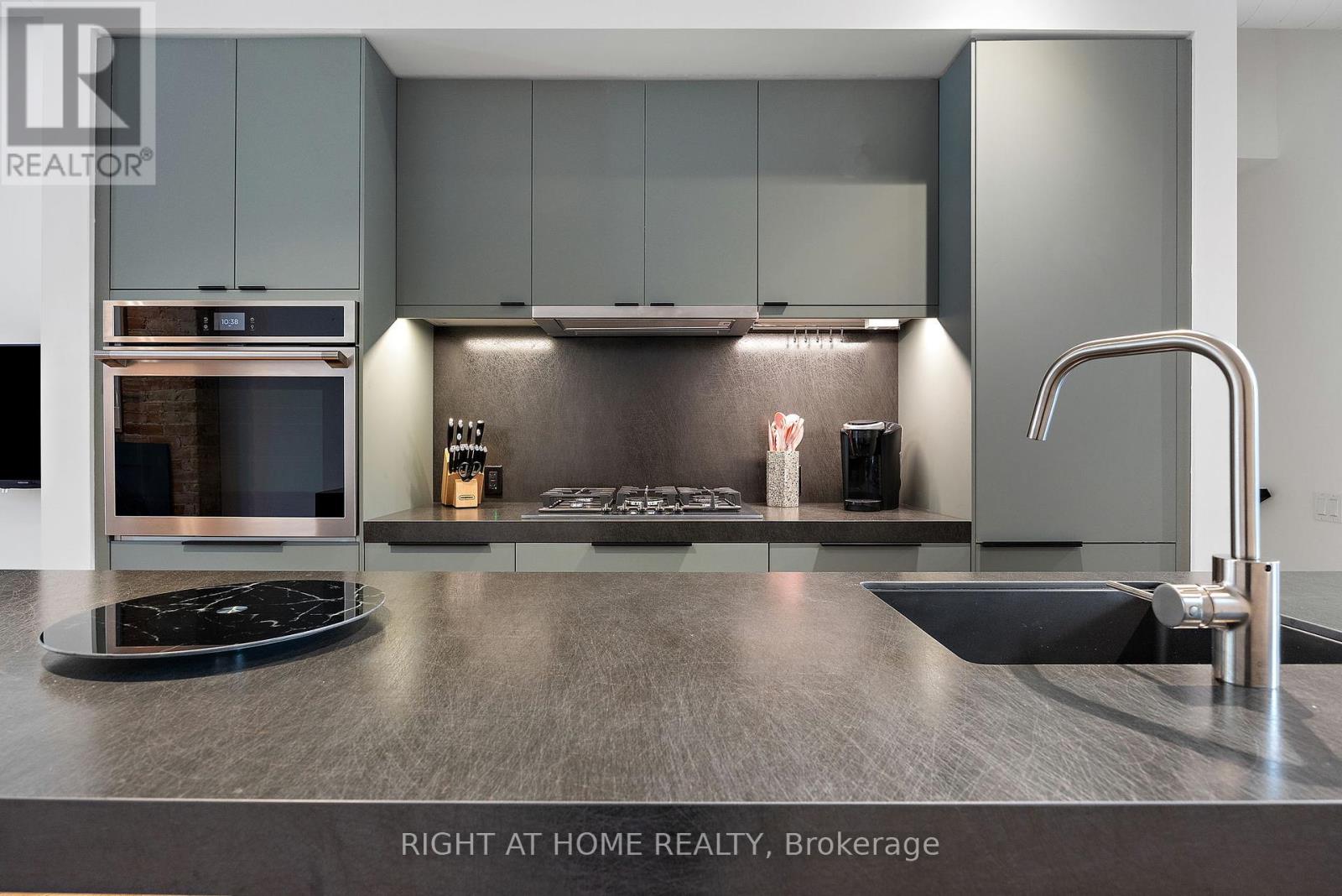 259 Lisgar Street Property Photo 34
