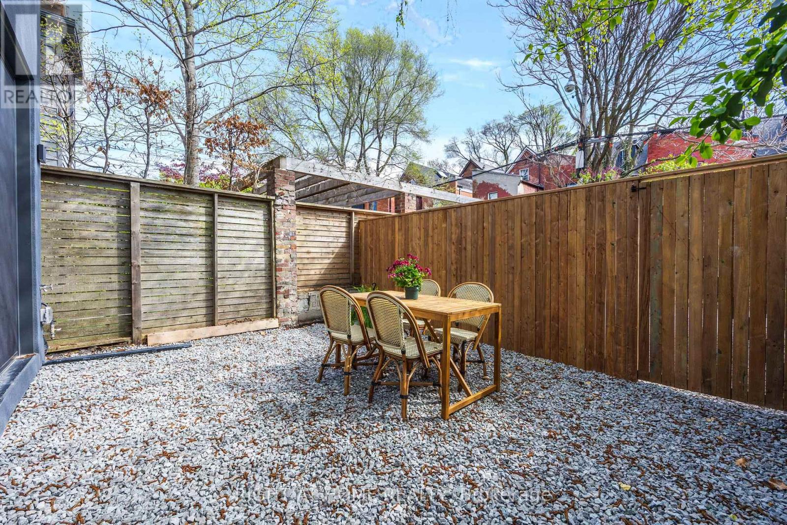 259 Lisgar Street Property Photo 42