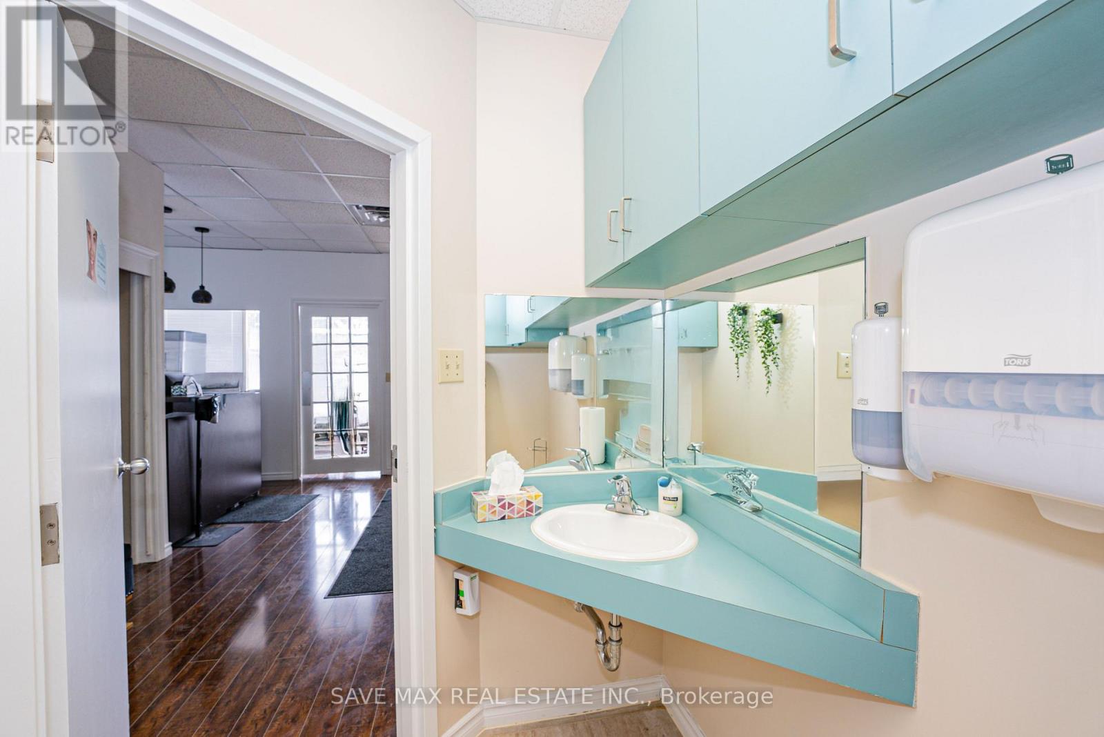 190 Wilson Avenue Property Photo 22