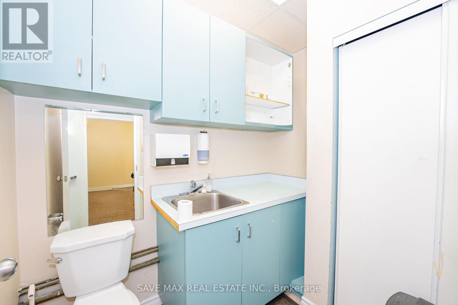 190 Wilson Avenue Property Photo 28