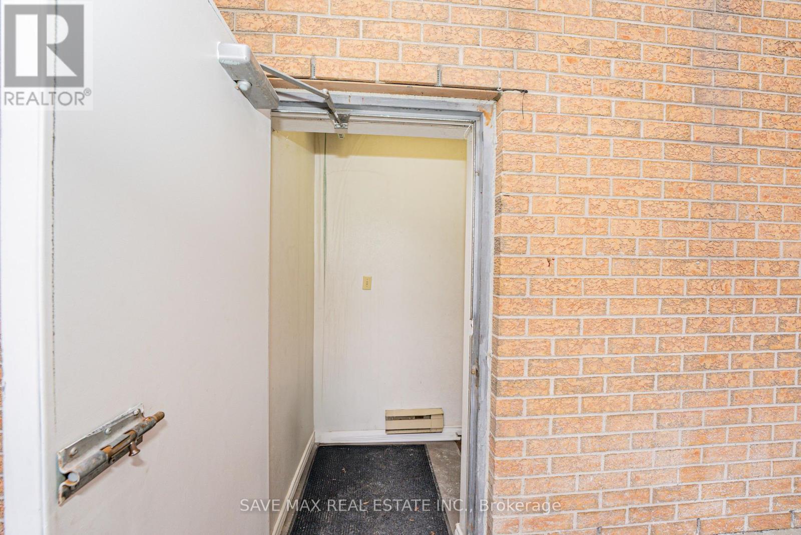 190 Wilson Avenue Property Photo 30