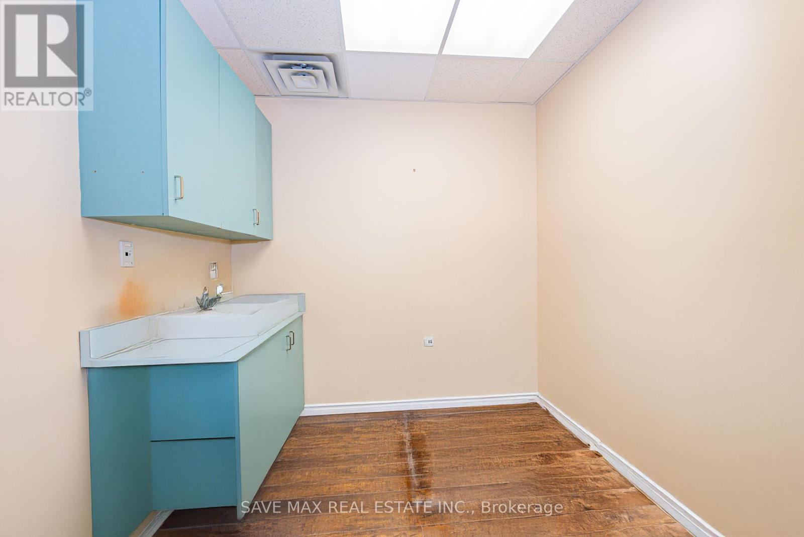 190 Wilson Avenue Property Photo 31
