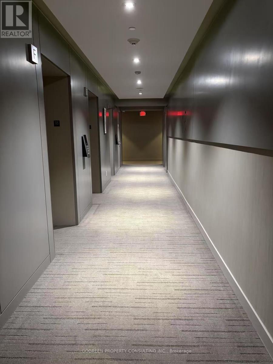 1807 - 1 Bloor Street E Property Photo 2