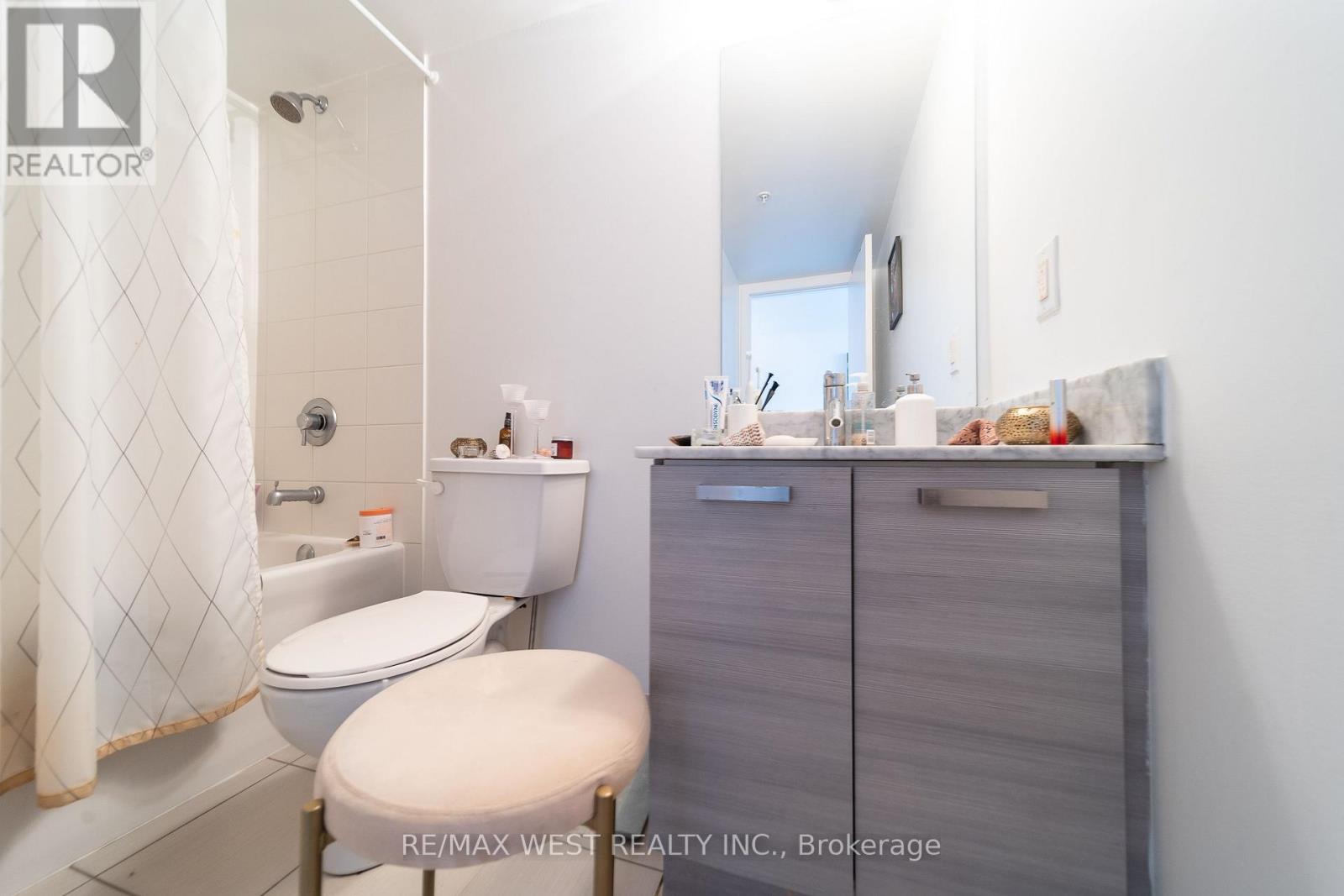 2101 - 68 Abell Street Property Photo 11
