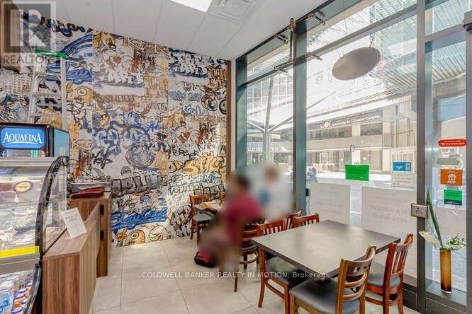 370 Queens Quay Street Property Photo 6