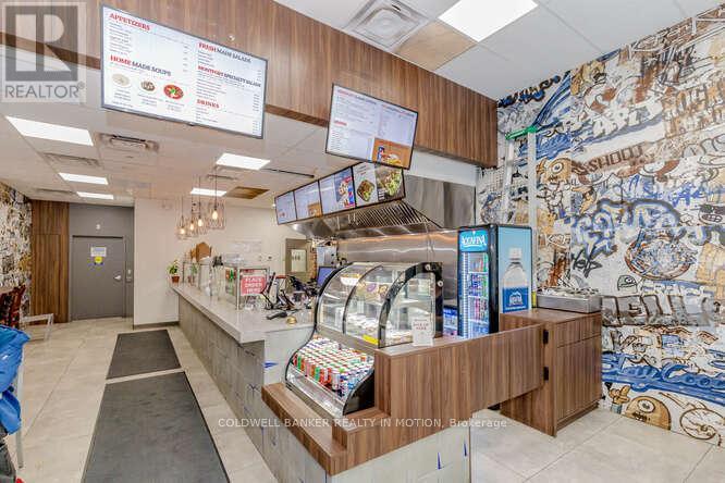 370 Queens Quay Street Property Photo 11