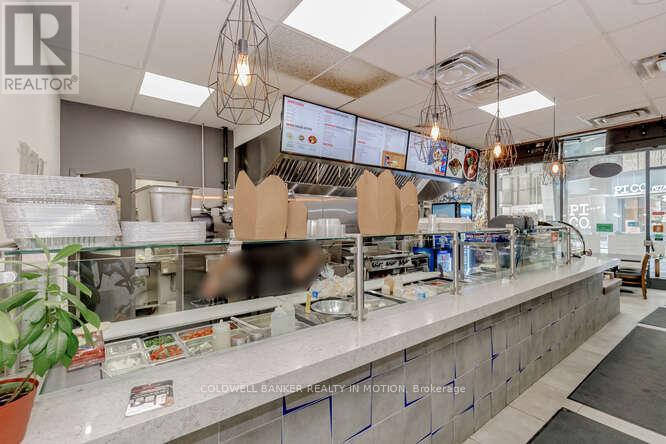 370 Queens Quay Street Property Photo 14