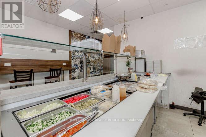 370 Queens Quay Street Property Photo 25
