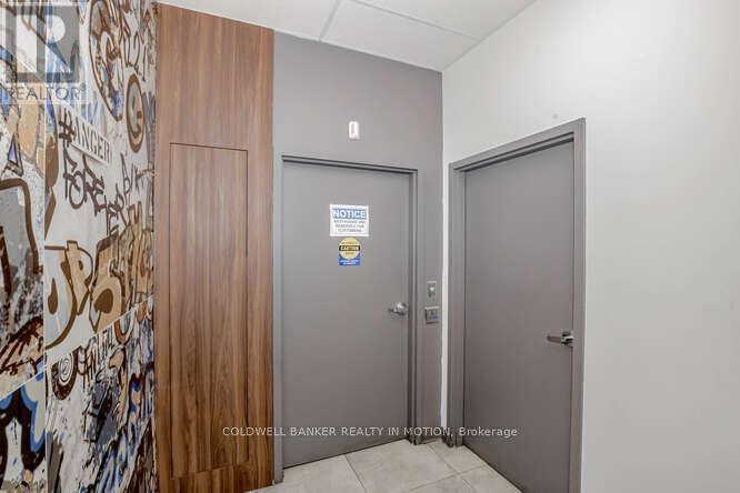 370 Queens Quay Street Property Photo 38