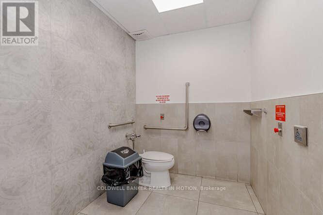 370 Queens Quay Street Property Photo 40