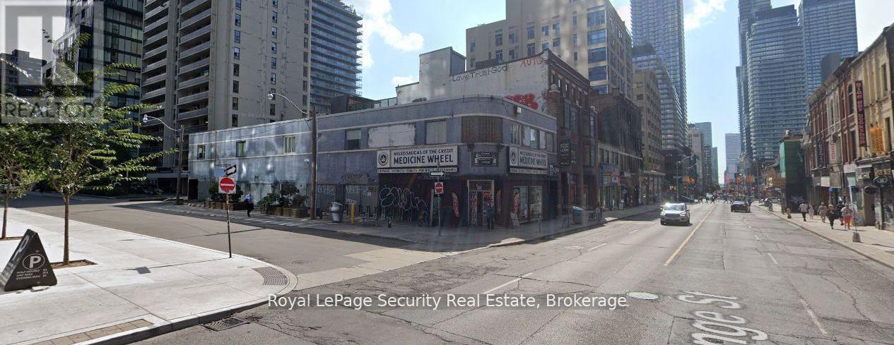 Ground Floor - 579 Yonge Street Property Photo