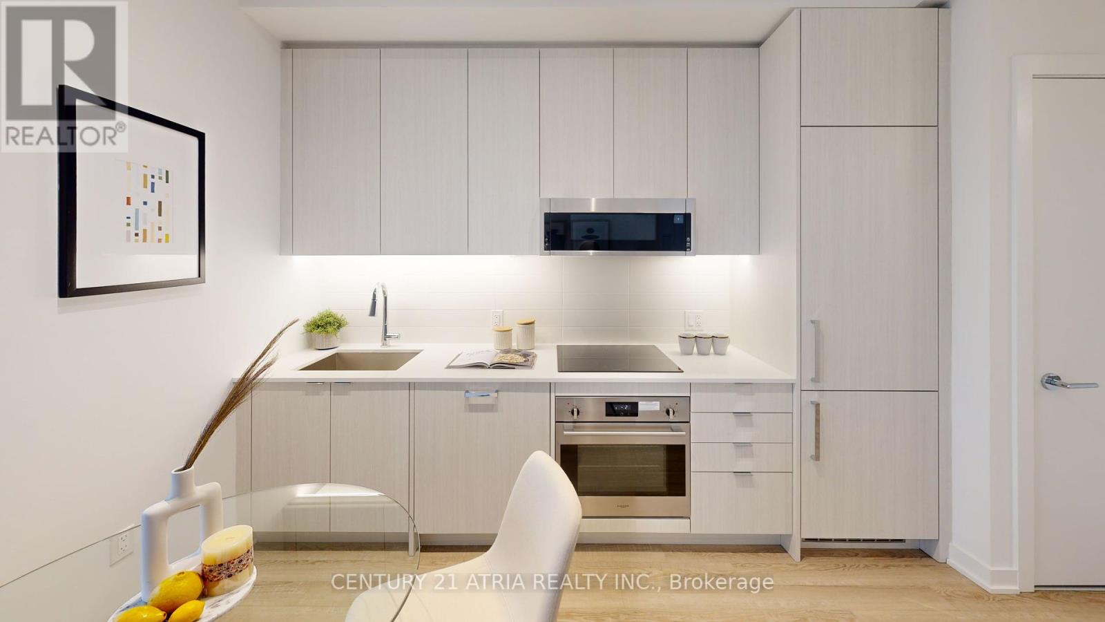 605 - 250 LAWRENCE AVENUE W Property Photo 1