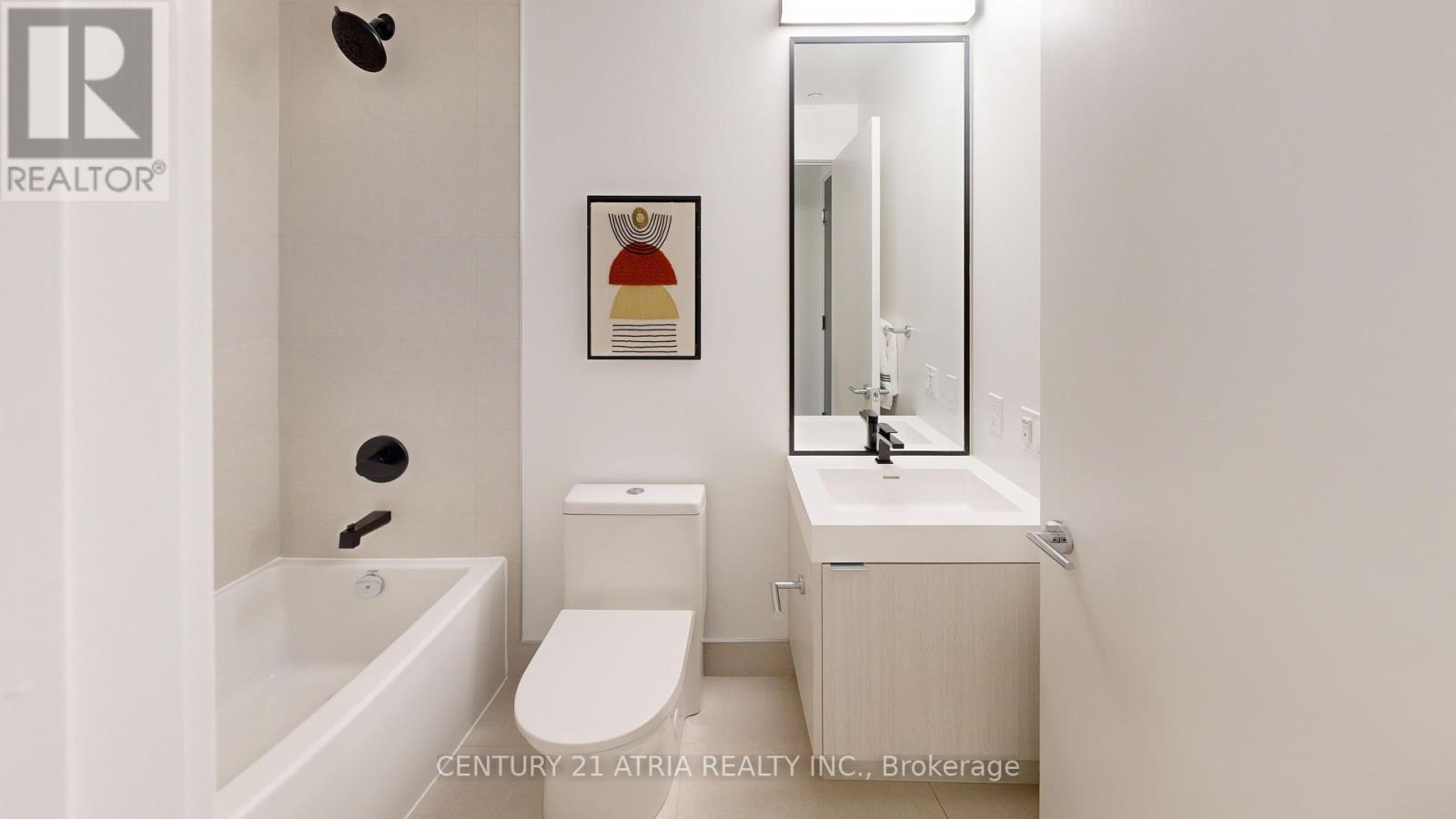 605 - 250 Lawrence Avenue W Property Photo 3
