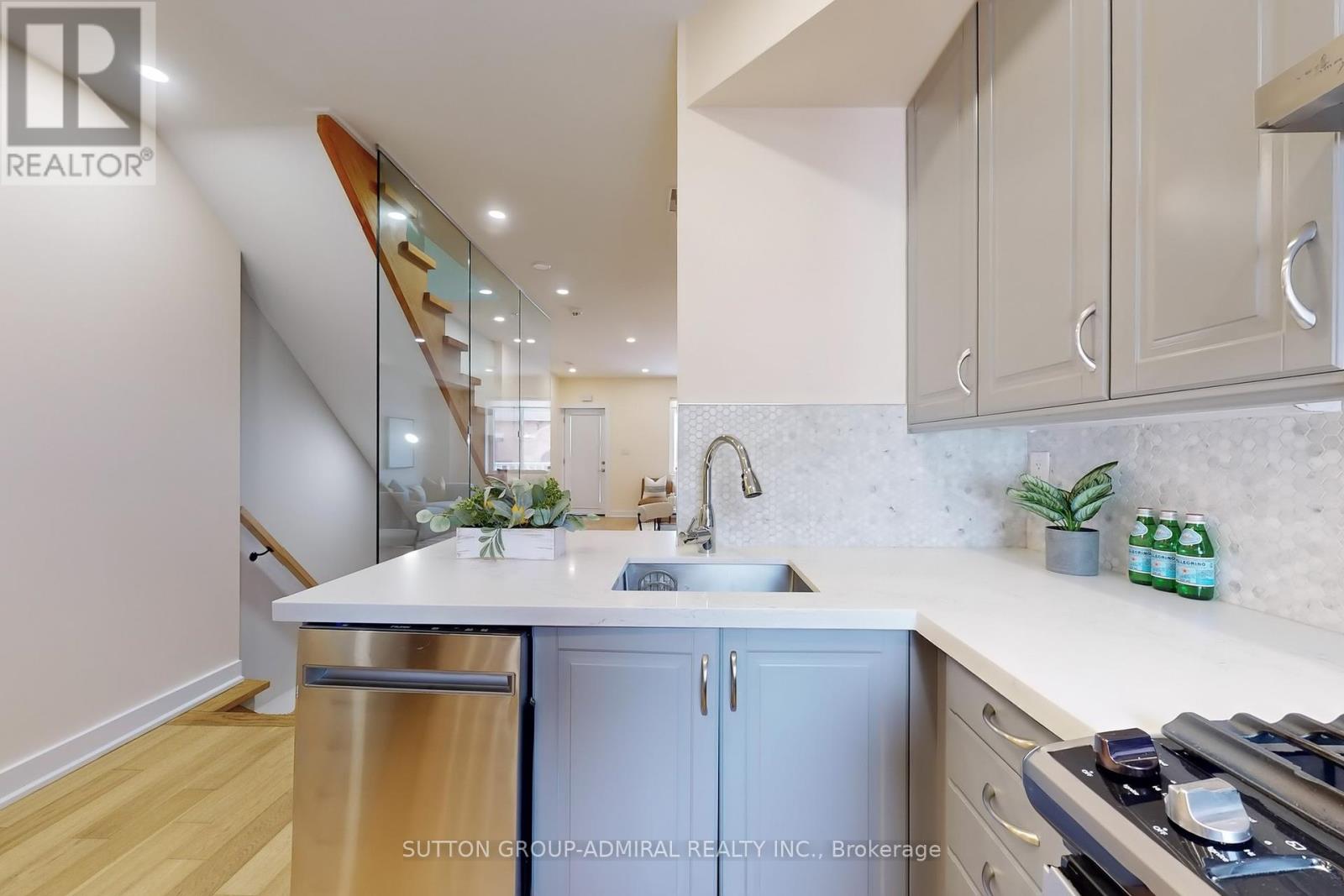 1216 Davenport Road Property Photo 11