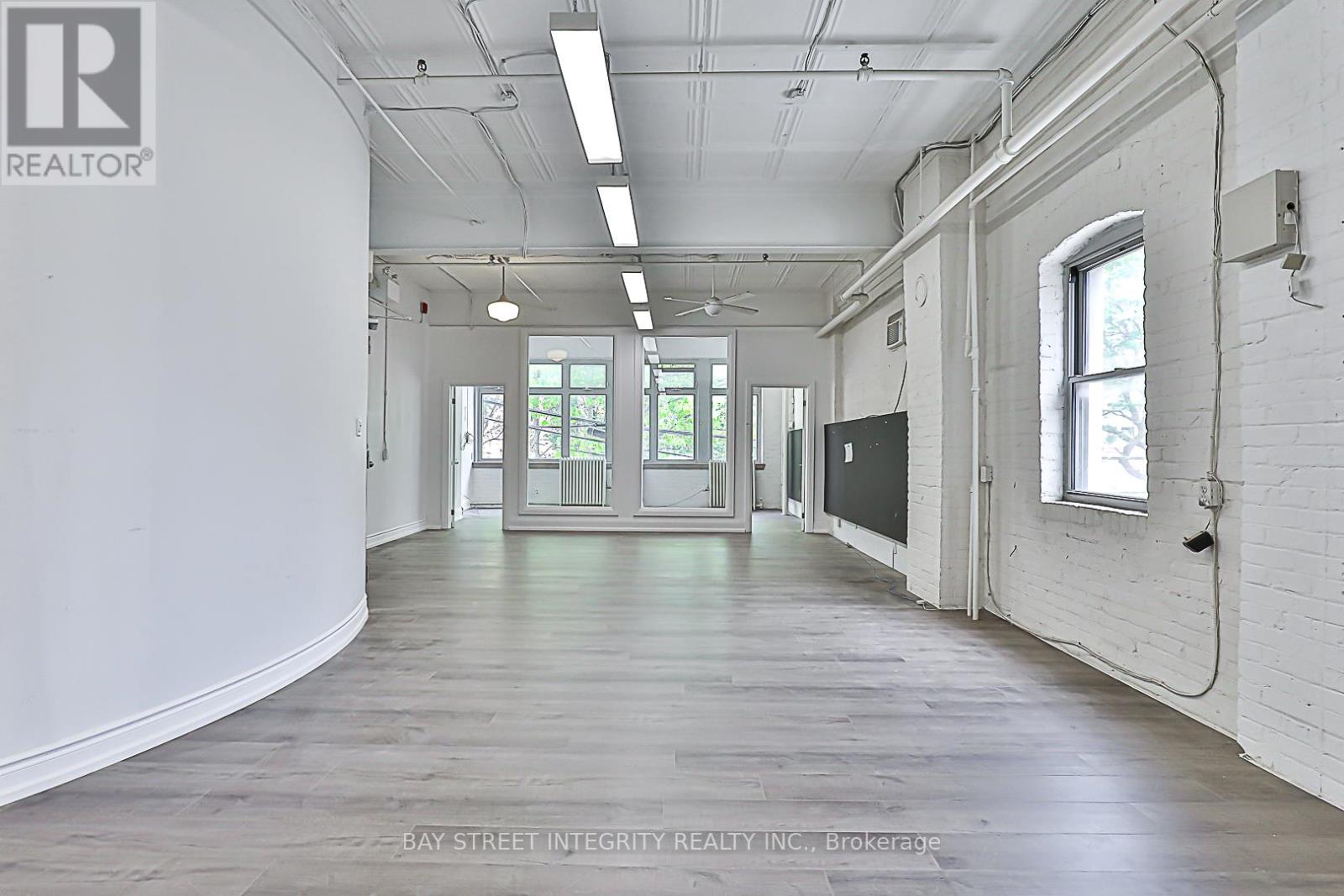 2nd Flr - 51 Bulwer Street Property Photo 3