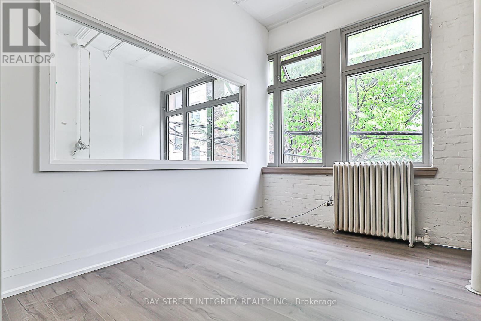 2nd Flr - 51 Bulwer Street Property Photo 20