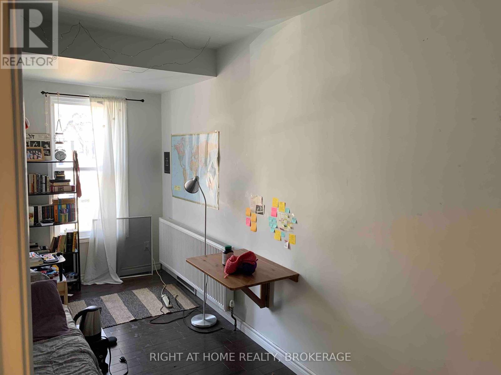 2 - 129 Baldwin Street Property Photo 7