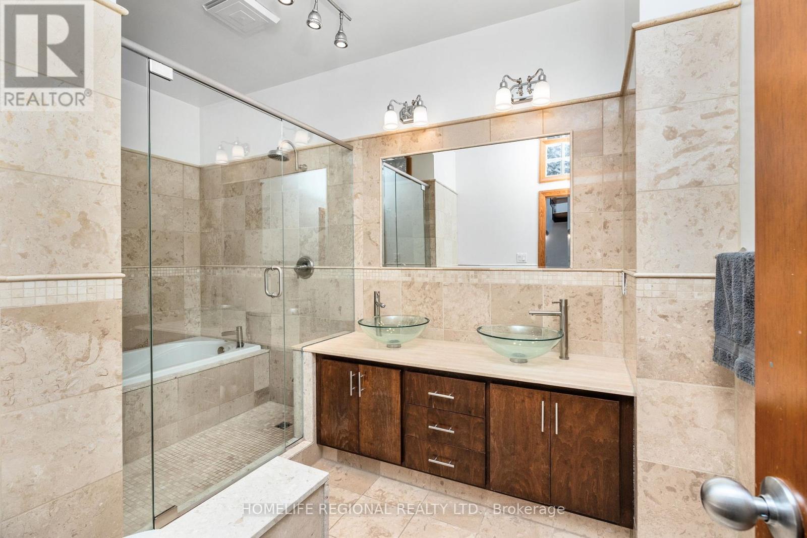 6 - 62 Claremont Street Property Photo 15