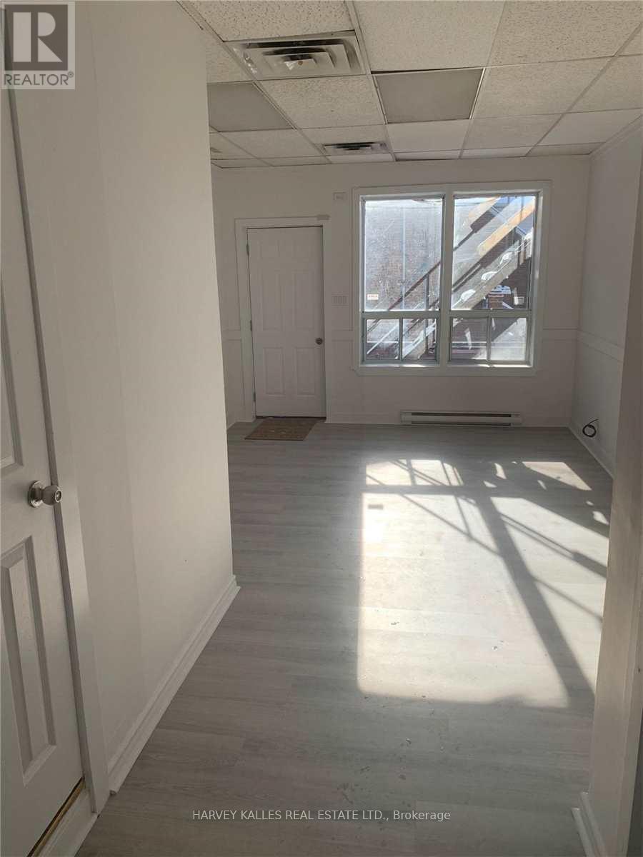 Main #2 - 881 St Clair Avenue W Property Photo 3