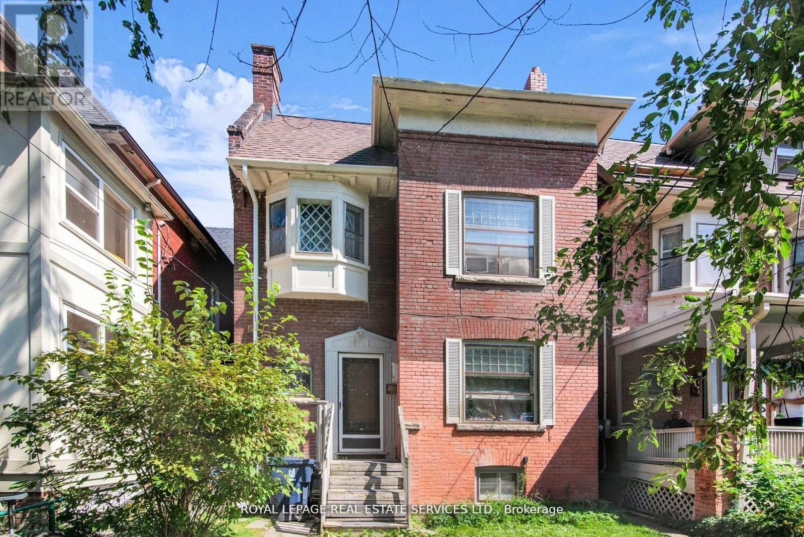 577 HURON STREET Property Photo 1