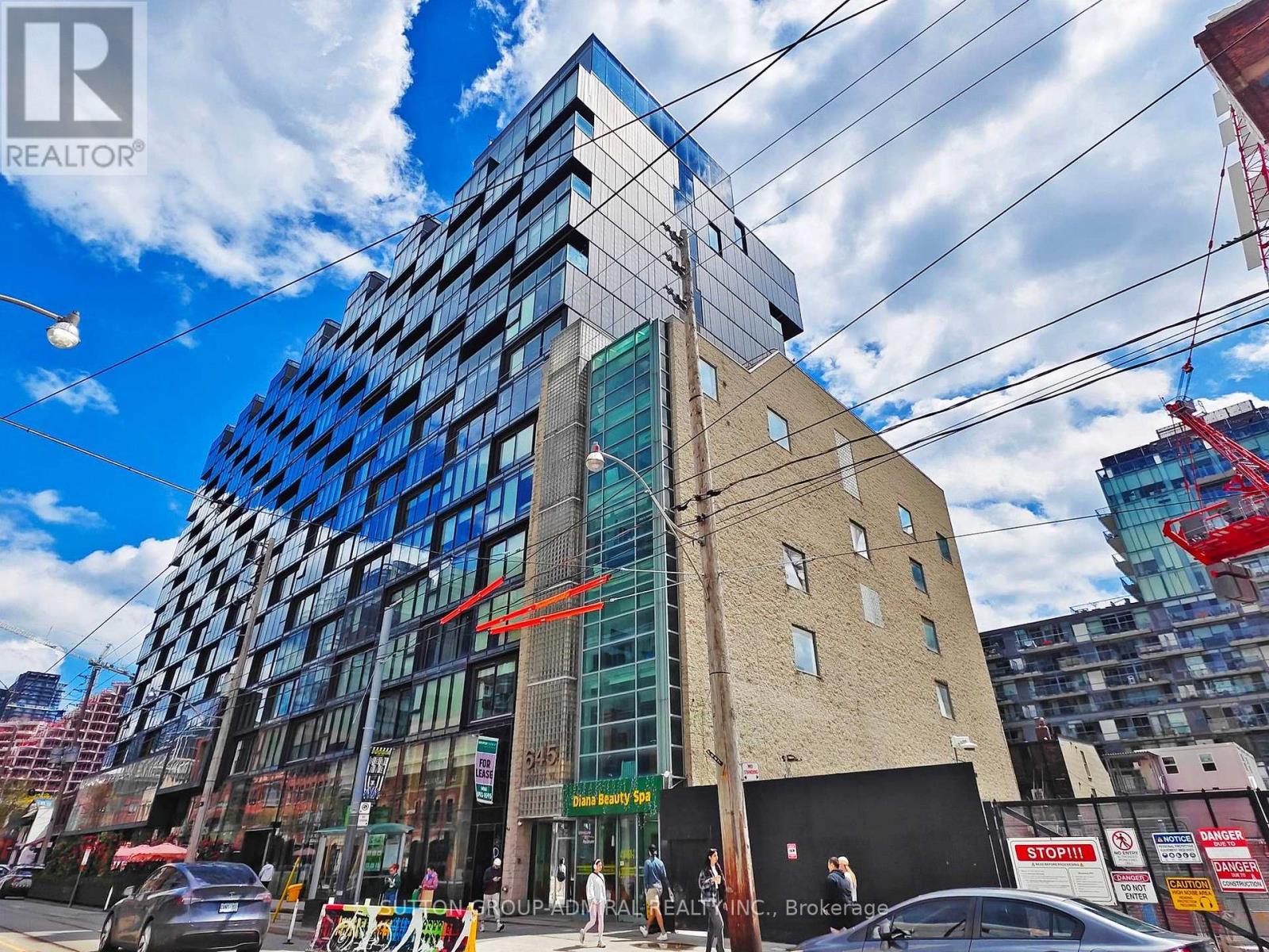 410 - 629 KING STREET W Property Photo 1