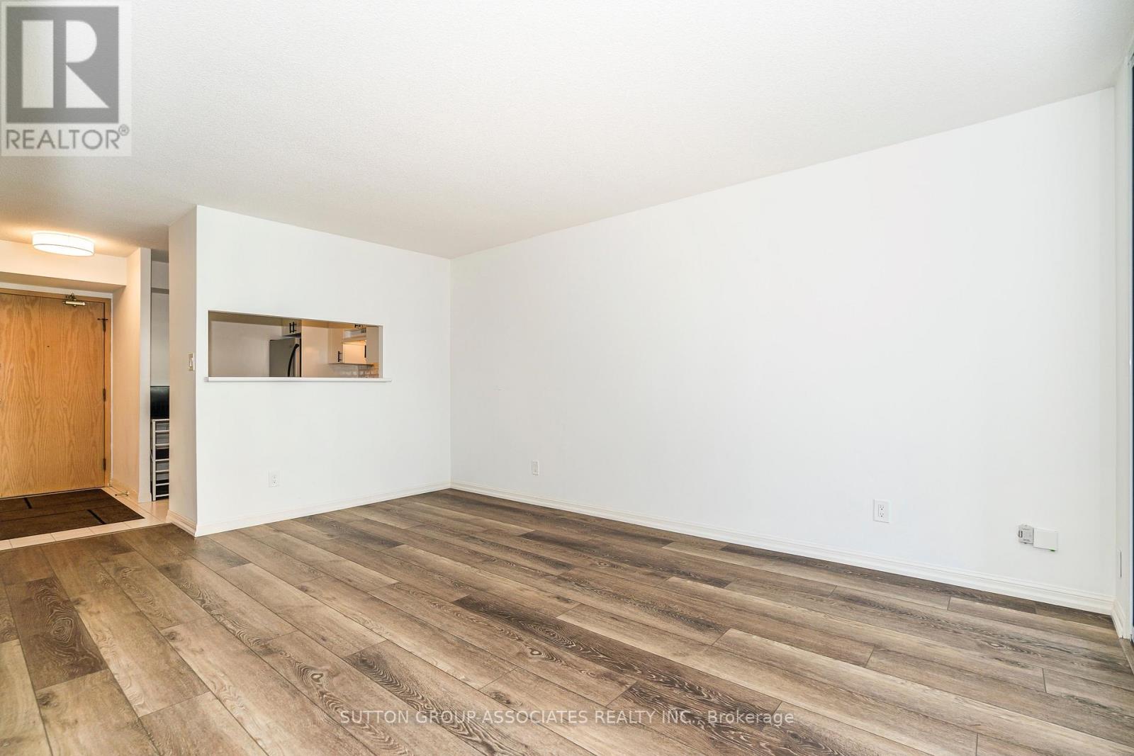 1607 - 24 Wellesley Street W Property Photo 7