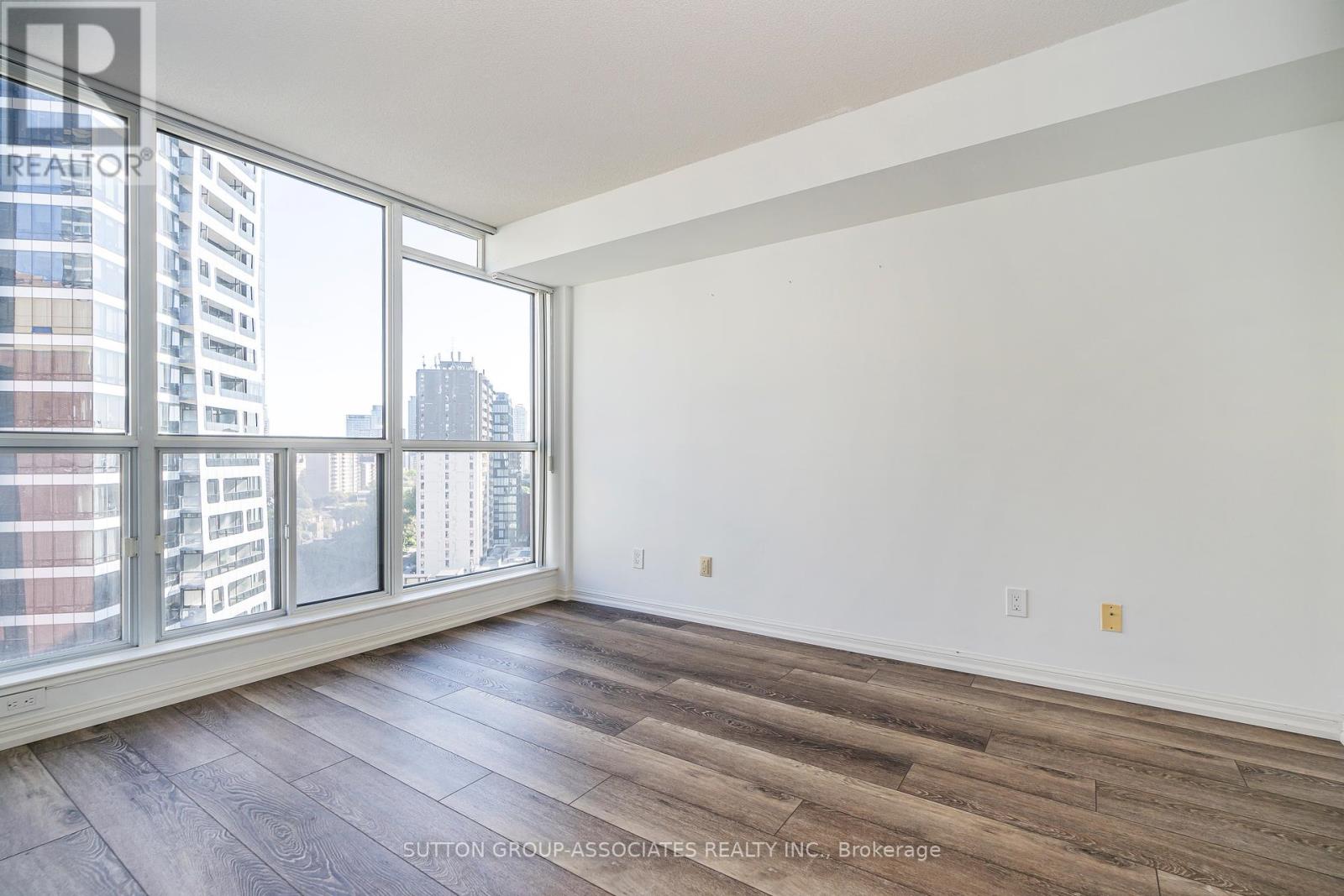1607 - 24 Wellesley Street W Property Photo 14