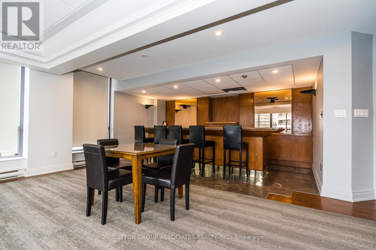 1607 - 24 Wellesley Street W Property Photo 31