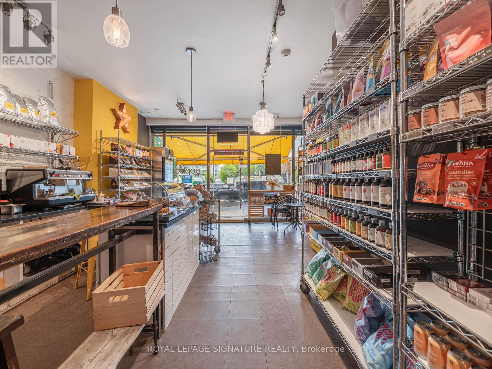 725 Dovercourt Road Property Photo 11