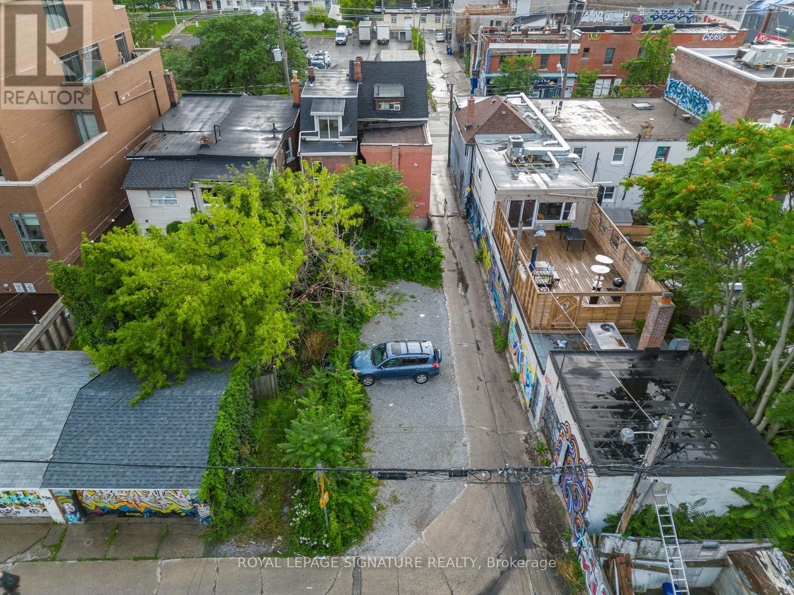 725 Dovercourt Road Property Photo 34