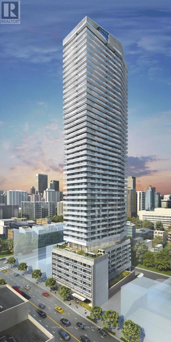 2221 Yonge St Property Photo 1