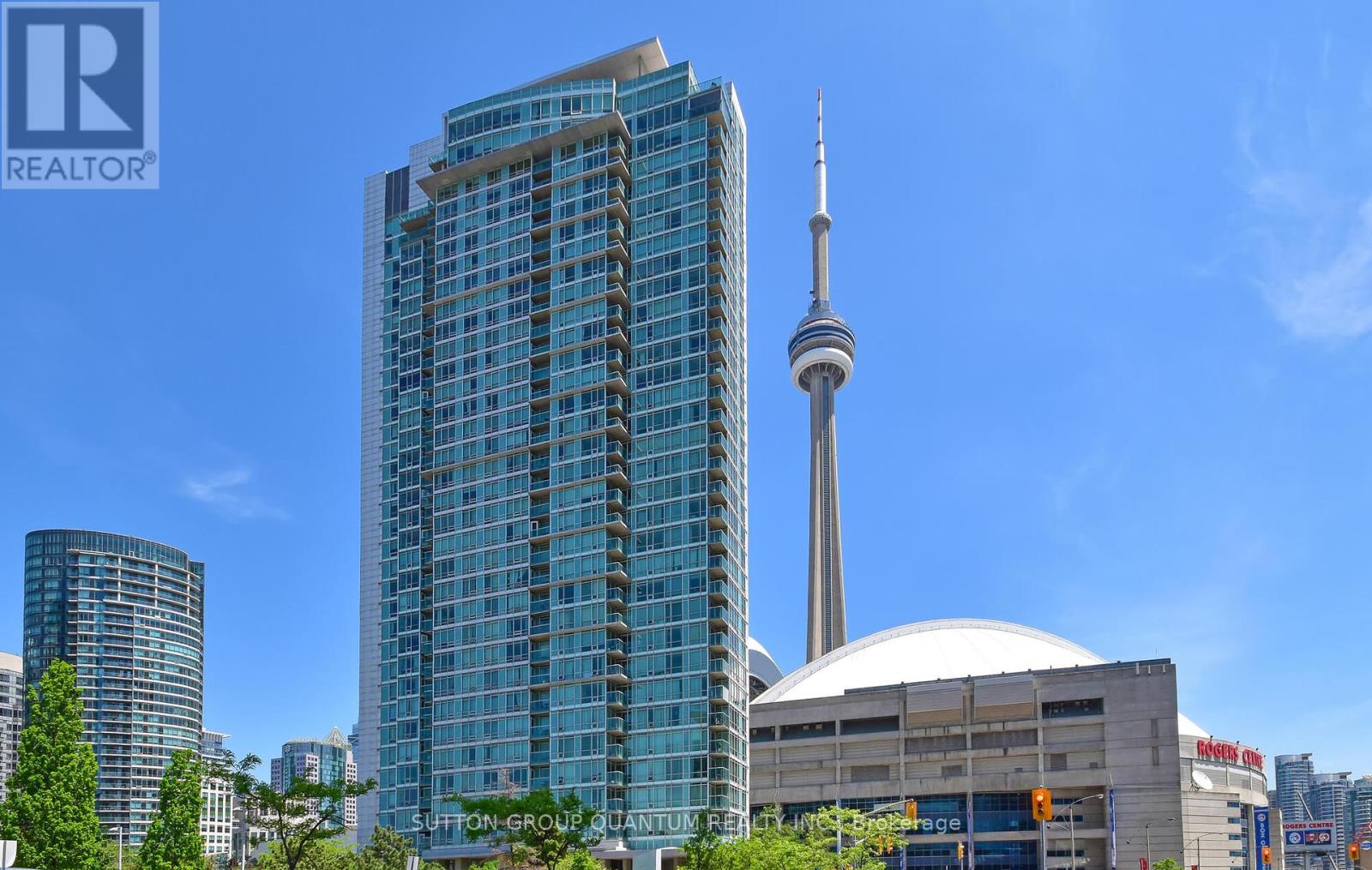 310 - 81 Navy Wharf Court Property Photo 1