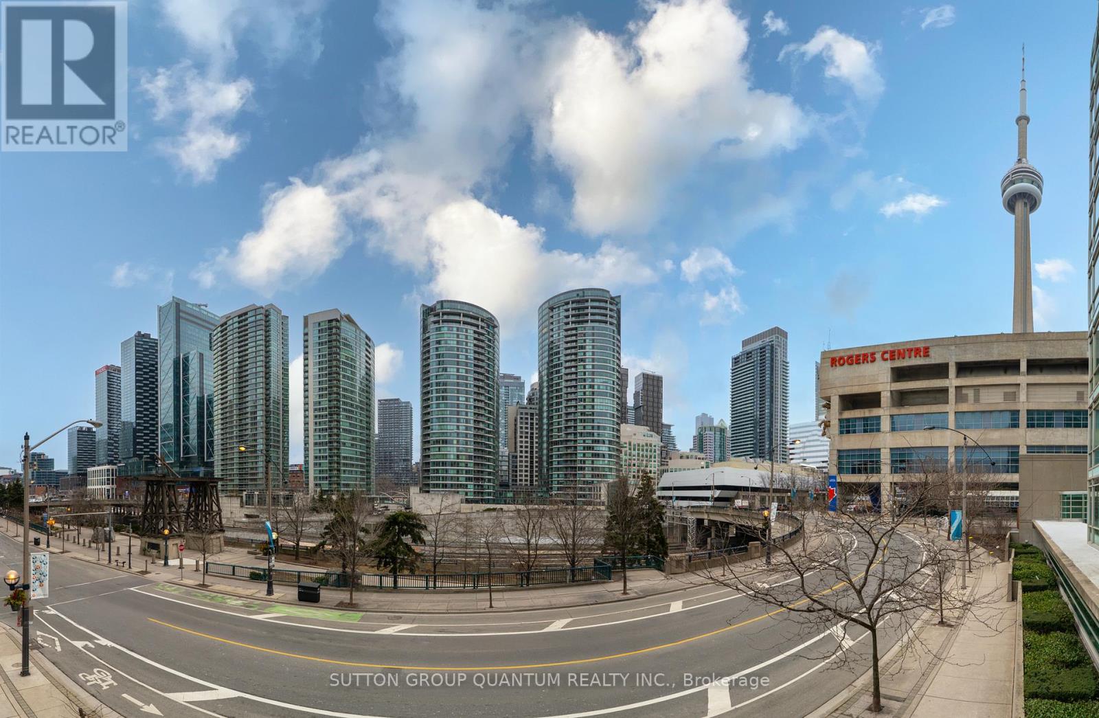 310 - 81 Navy Wharf Court Property Photo 27