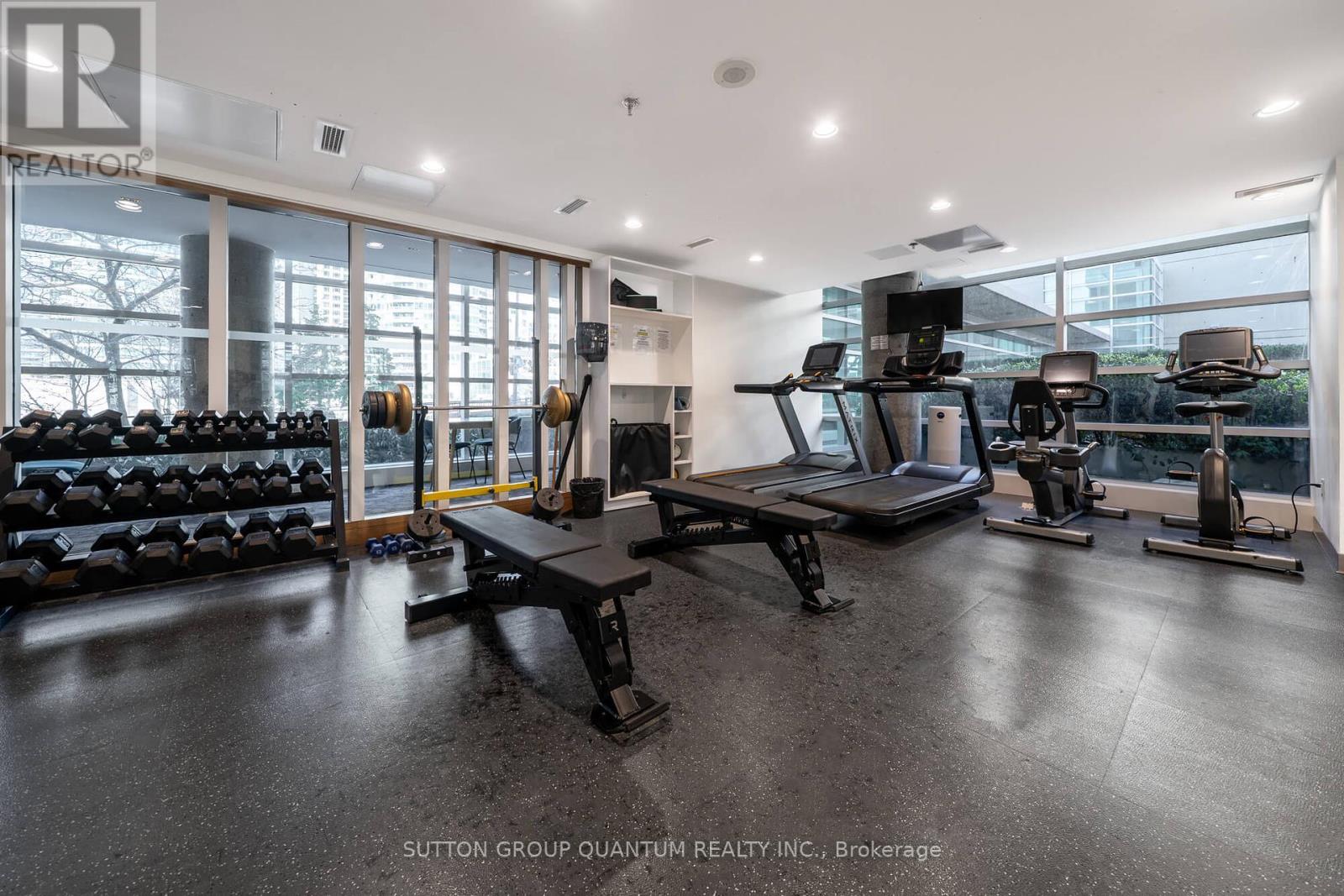 310 - 81 Navy Wharf Court Property Photo 31