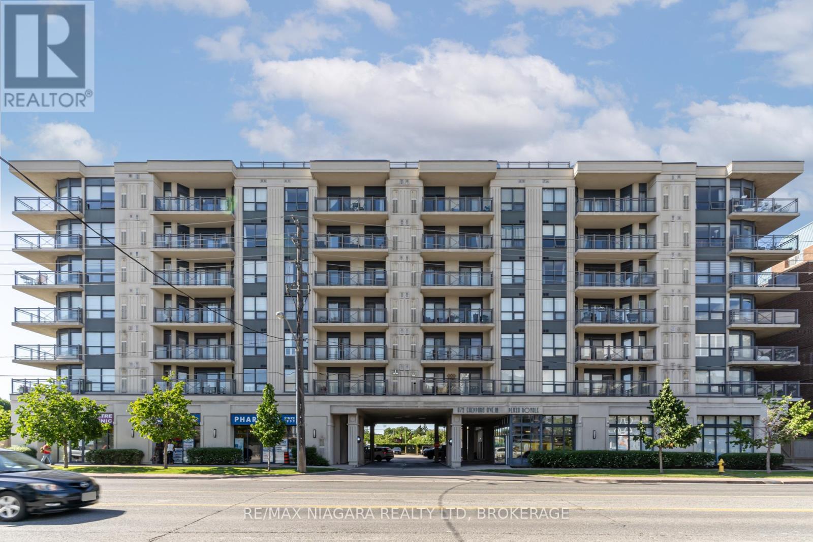 313 - 872 Sheppard Avenue W Property Photo 1