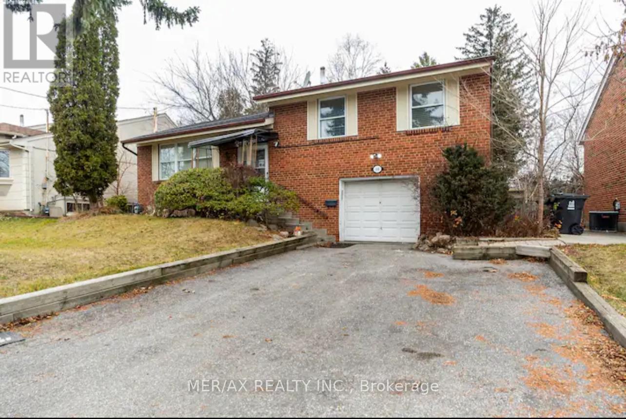 Upper - 146 Newton Drive Property Photo 1