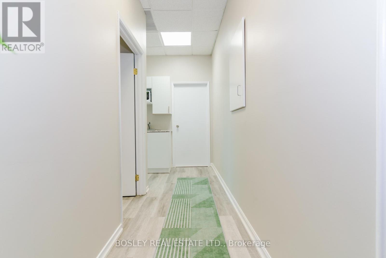 100b - 40 Wynford Drive Property Photo 12