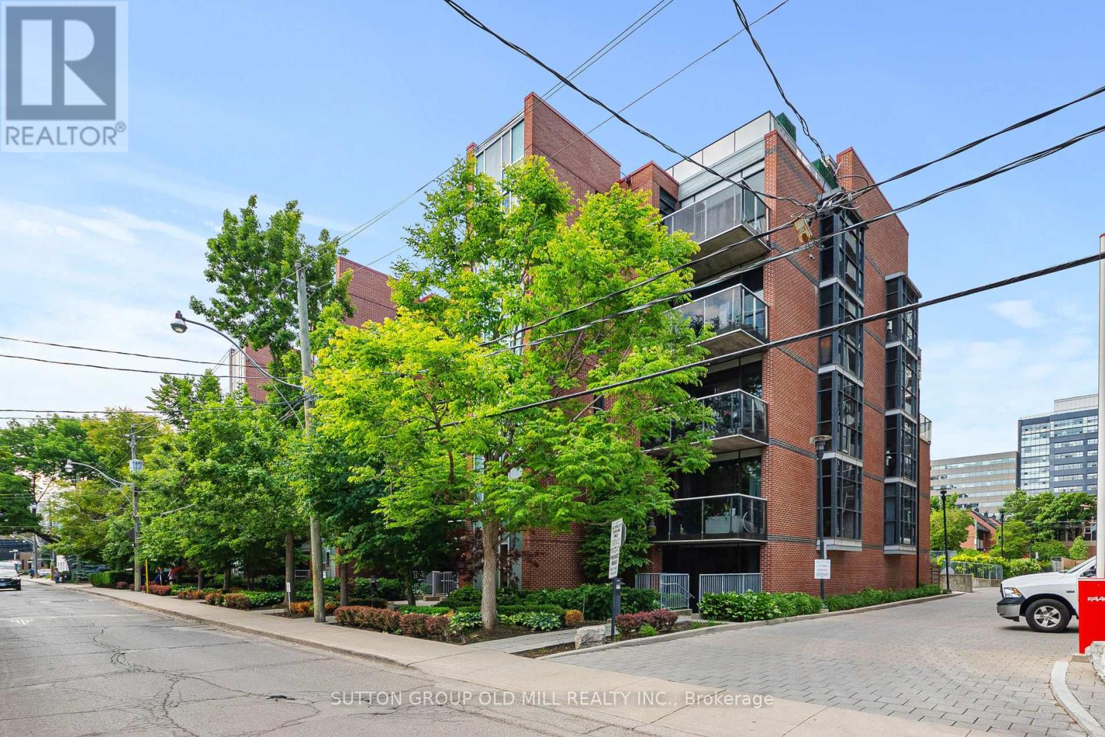 320 - 62 NIAGARA STREET Property Photo 1