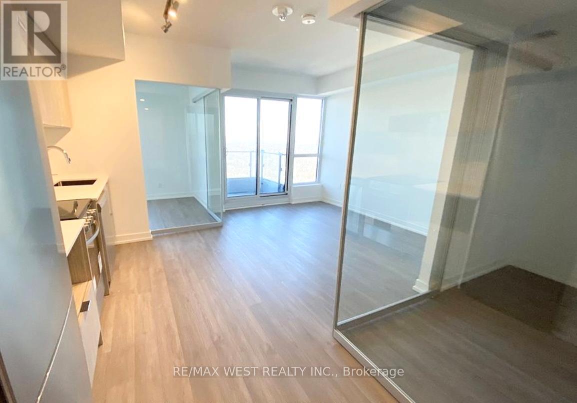 4905 - 395 BLOOR STREET E Property Photo 1