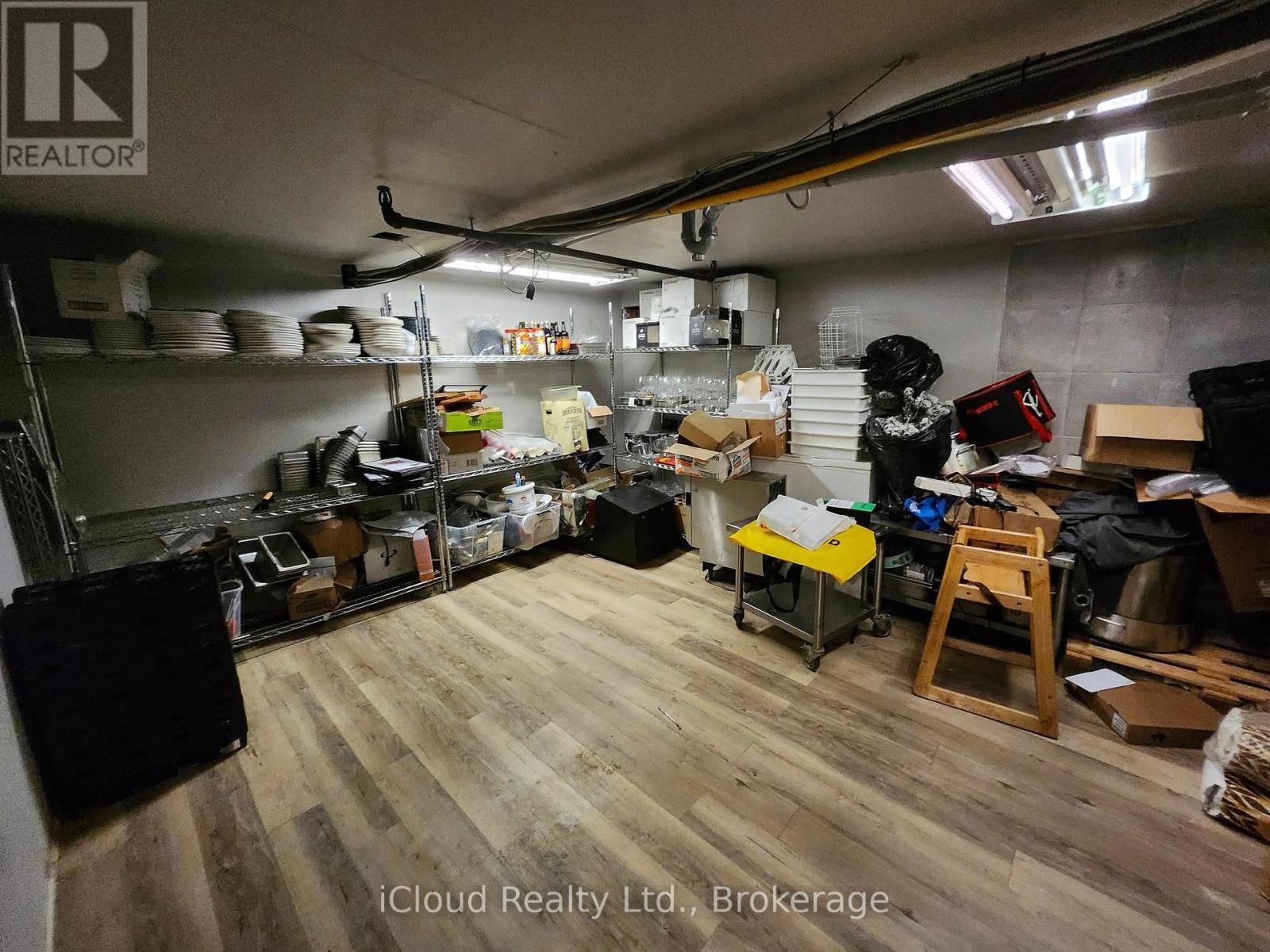 6 - 372 Queen Street E Property Photo 27