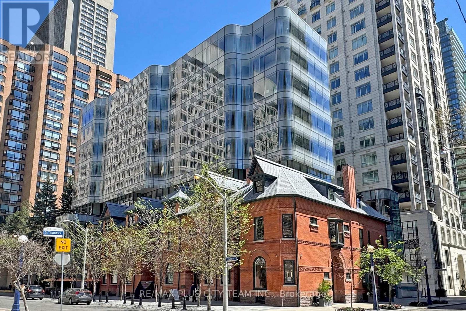 505 - 7 ST. THOMAS STREET Property Photo 1